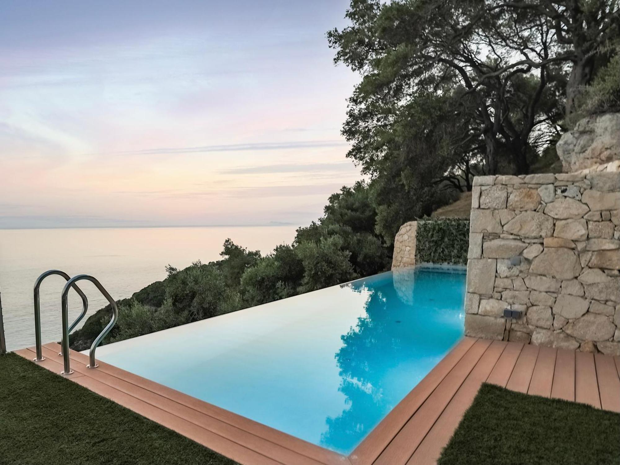 Amberton Corfu Villa *
